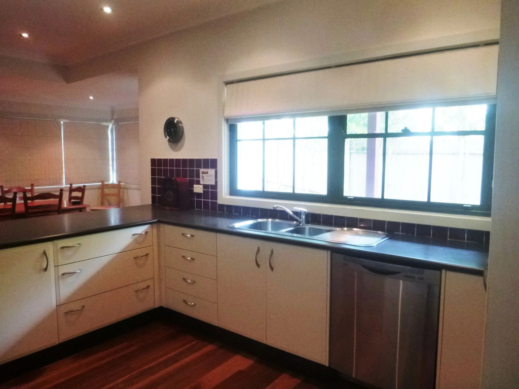 Whispering Pines Cottages