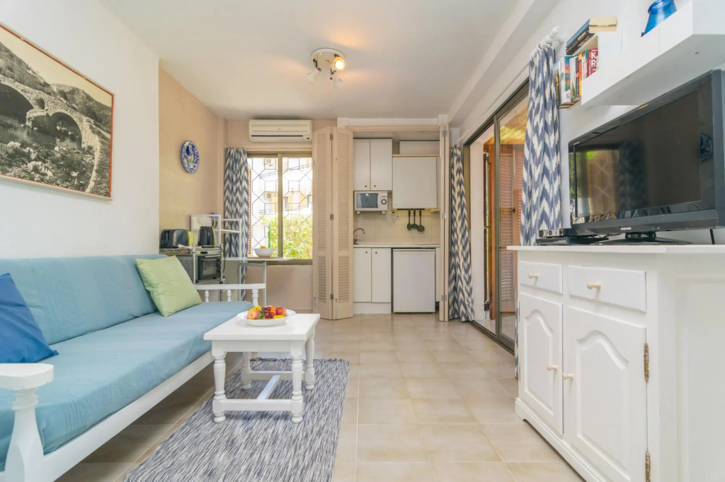 ENCINAS 1 - Apartment with terrace in Port De Pollença. Free WiFi