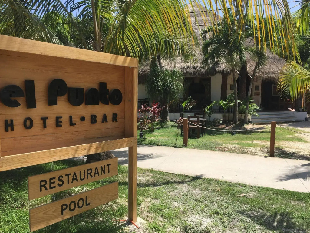 Hotel & Hostel El Punto
