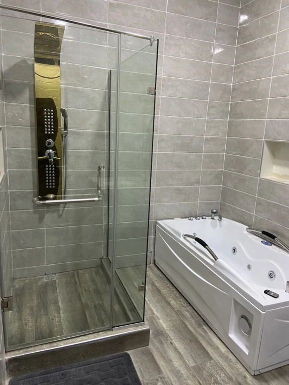 Luxurious and Inviting 4-bed House in Chevro-lekki