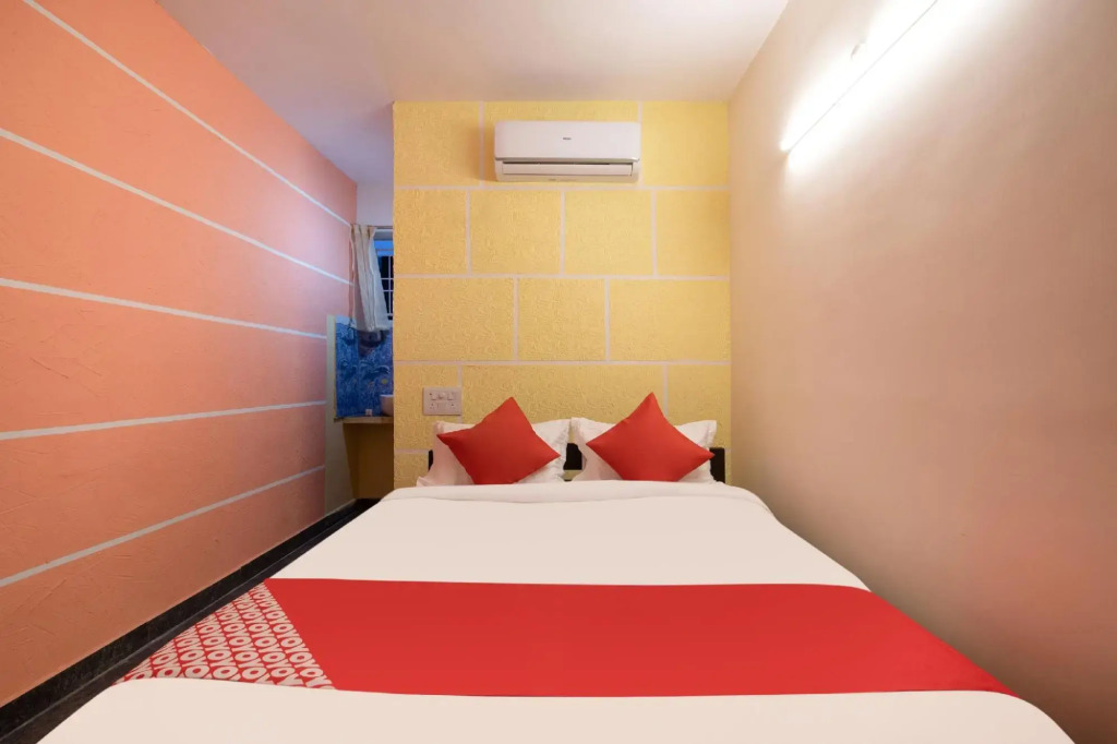 Sonika Grand by OYO Rooms