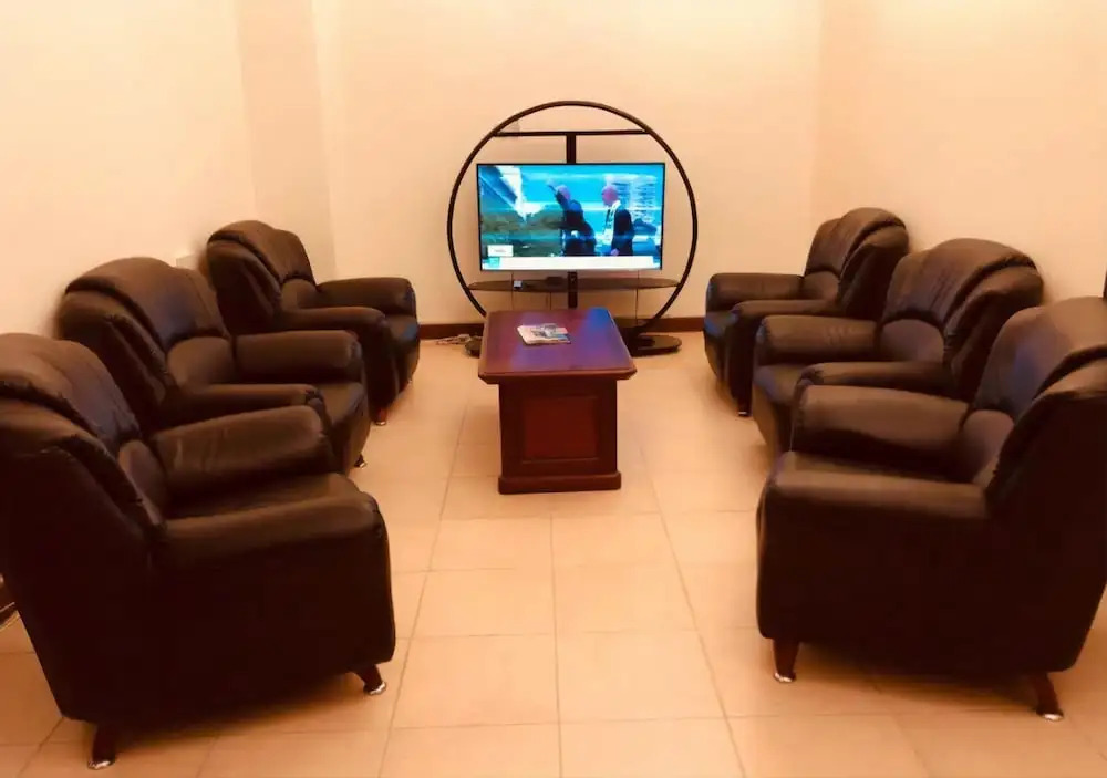 Q Hostel