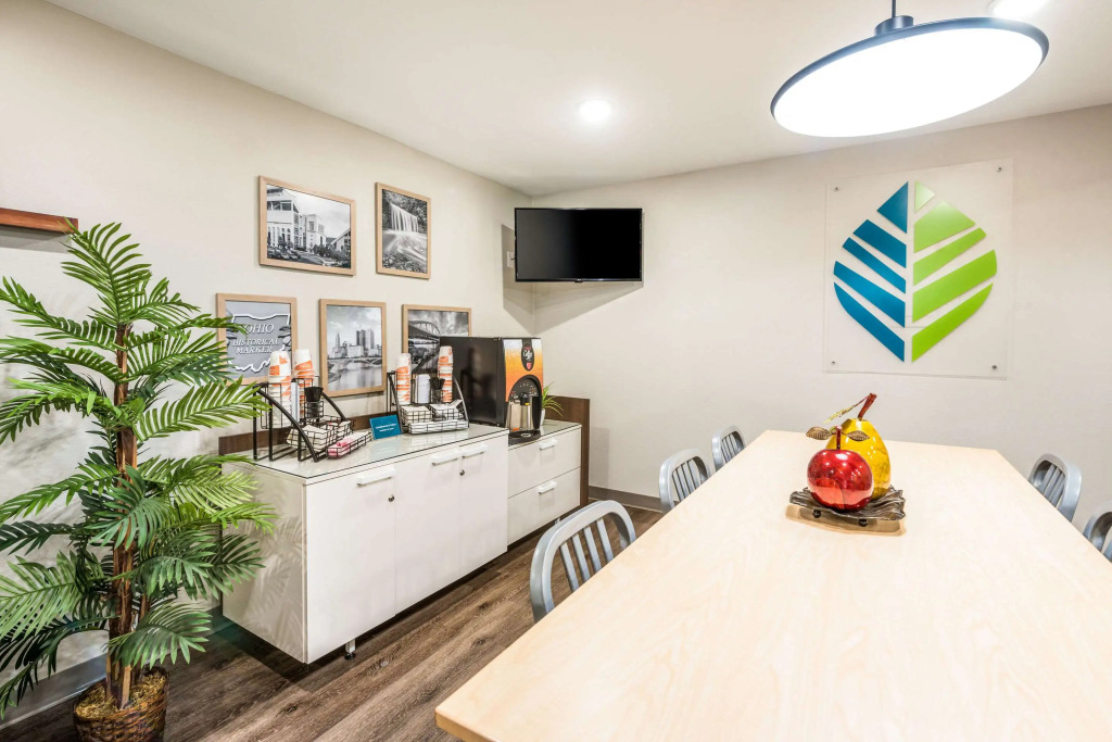 WoodSpring Suites Columbus West - Hilliard