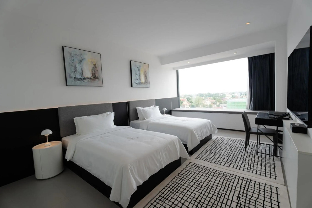 One Riviera Hotel and Residences
