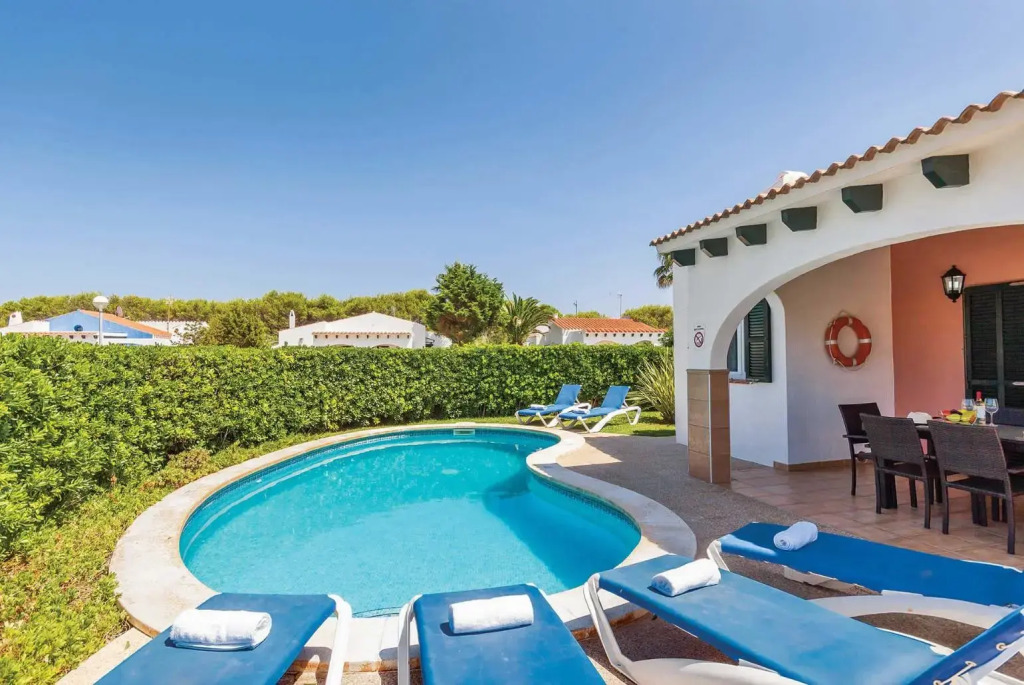 Villa Juana Large Private Pool AC WiFi