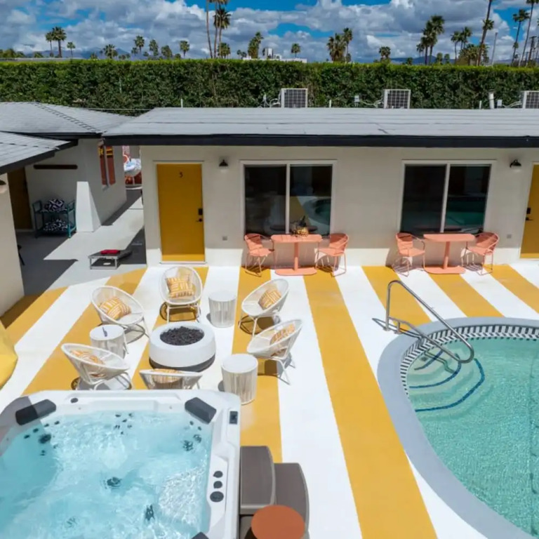Mod Maya Hotel in Palm Springs