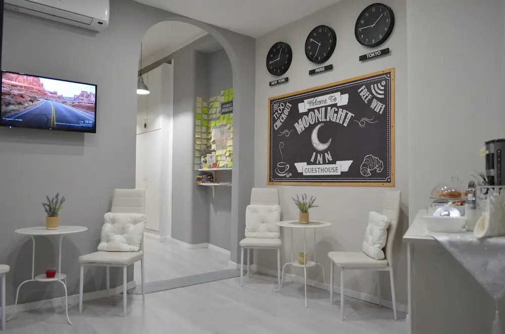 Moonlight Inn Guesthouse