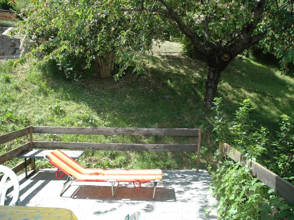 Charming Chalet Near Trails