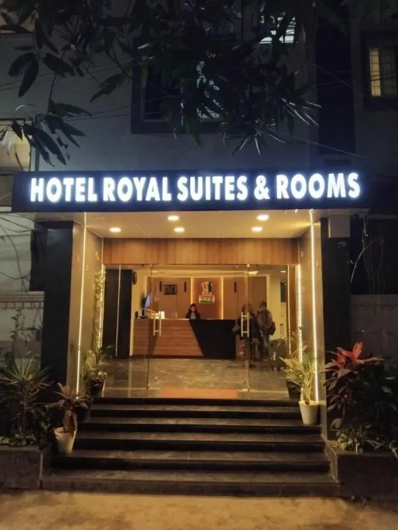 Hotel Royal Suites And Rooms
