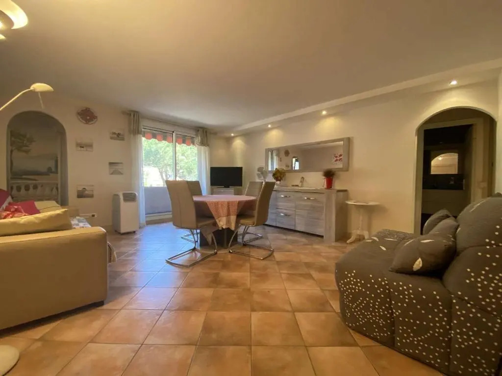 Appartement Sainte-Maxime, 2 pièces, 4 personnes - FR-1-226-483