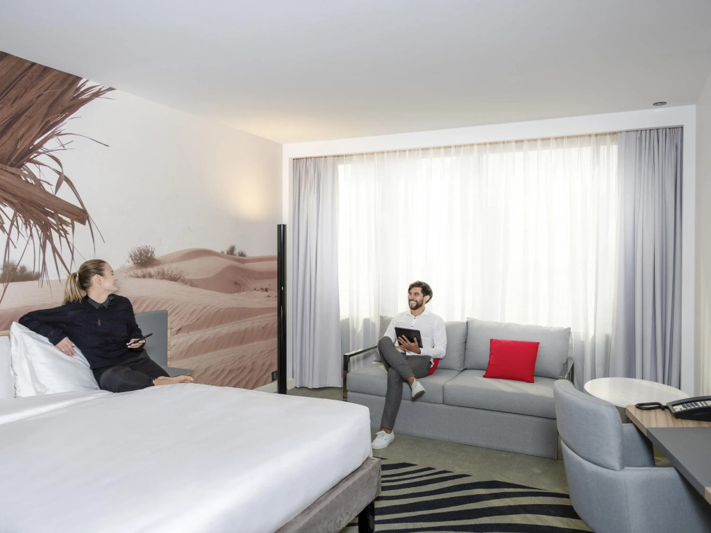 Отель Novotel Sharjah Expo Center
