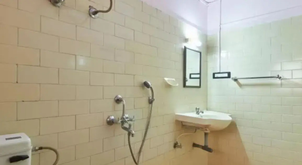 Hotel Menino Ponda