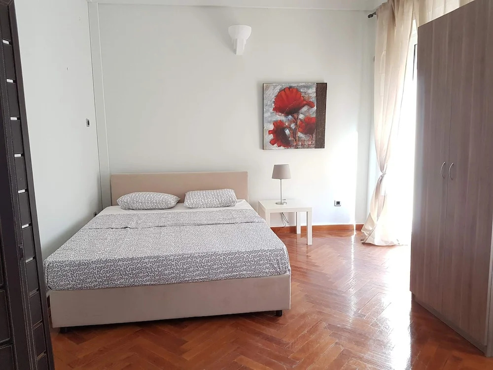 Erra - Red - Athens Center,140m²,4 BD,2 BATH
