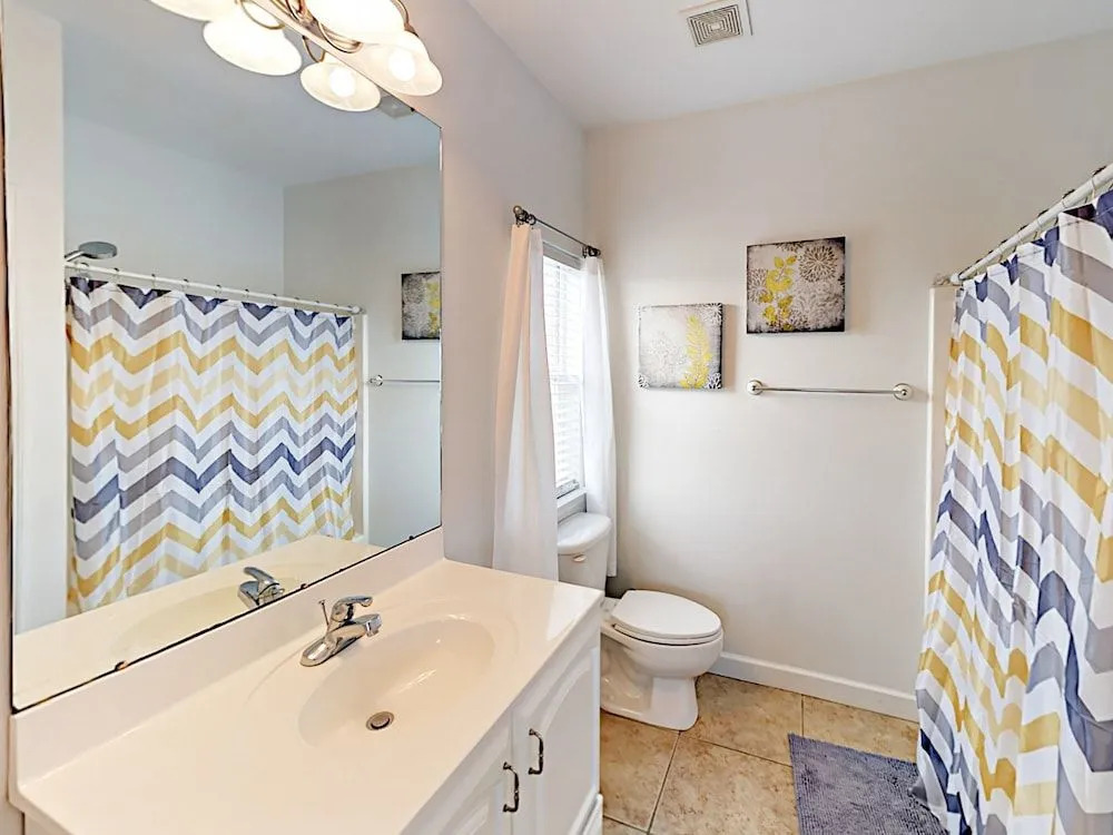 3BR on Mobile Bay, 1 Block to Beach