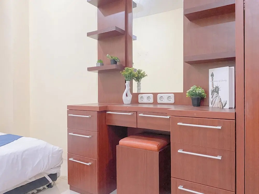 Combined 1Br With Extra Room Apartment At Green Pramuka City