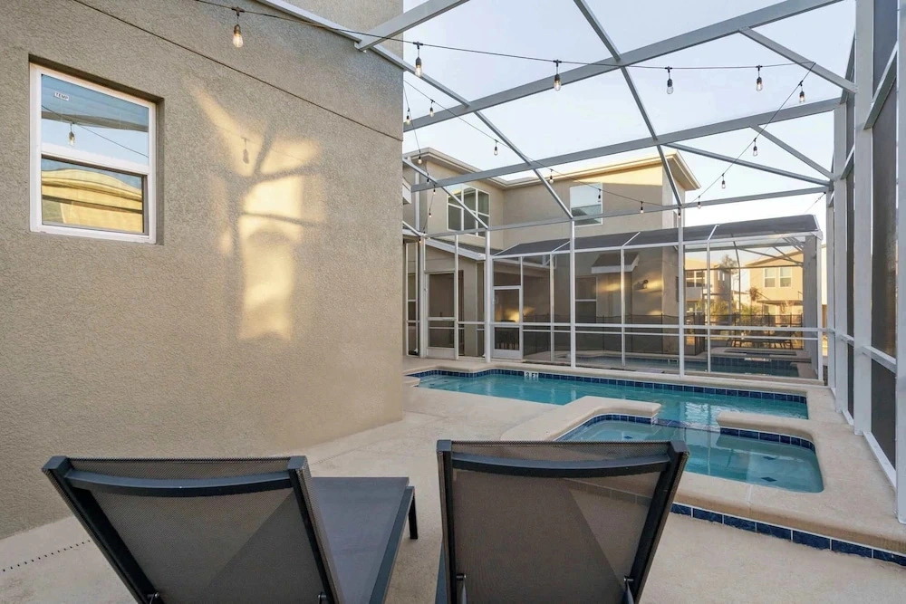 Private Pool & Game Room at Family Villa Near Disney