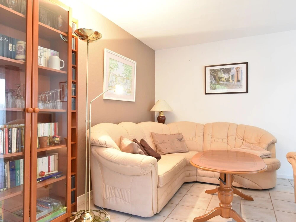 Charming Bungalow with Fenced Garden in Bastorf