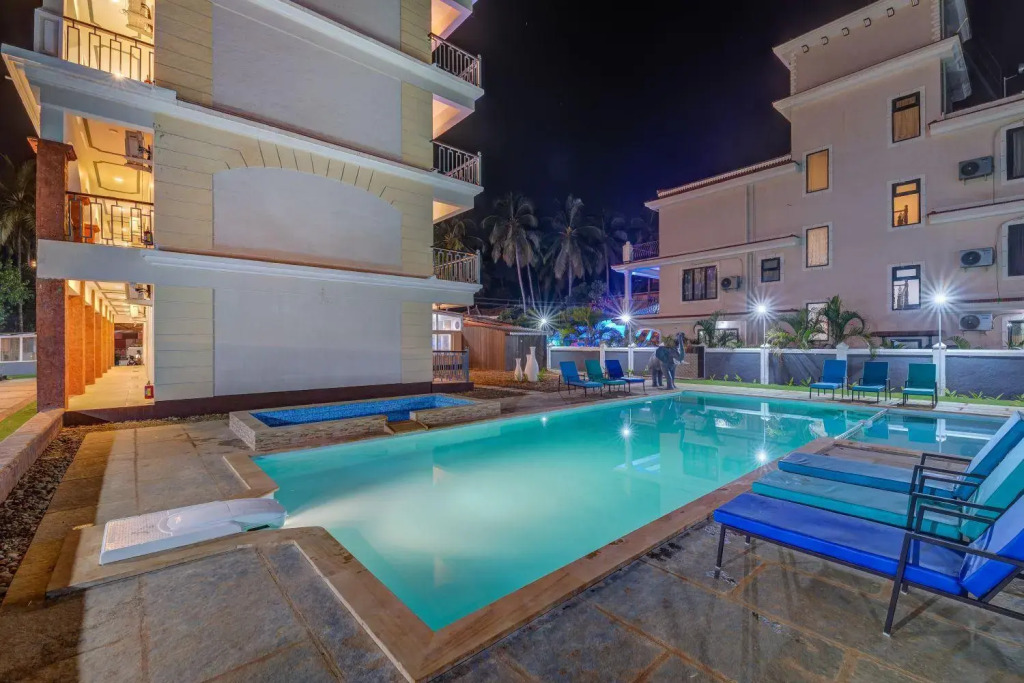 Luxurious Villa with Private Swimming Pool, Kids Pool, Games, Private Parking