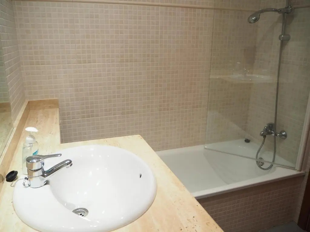 Casa lEscala, piscina comuntària i jardí privat