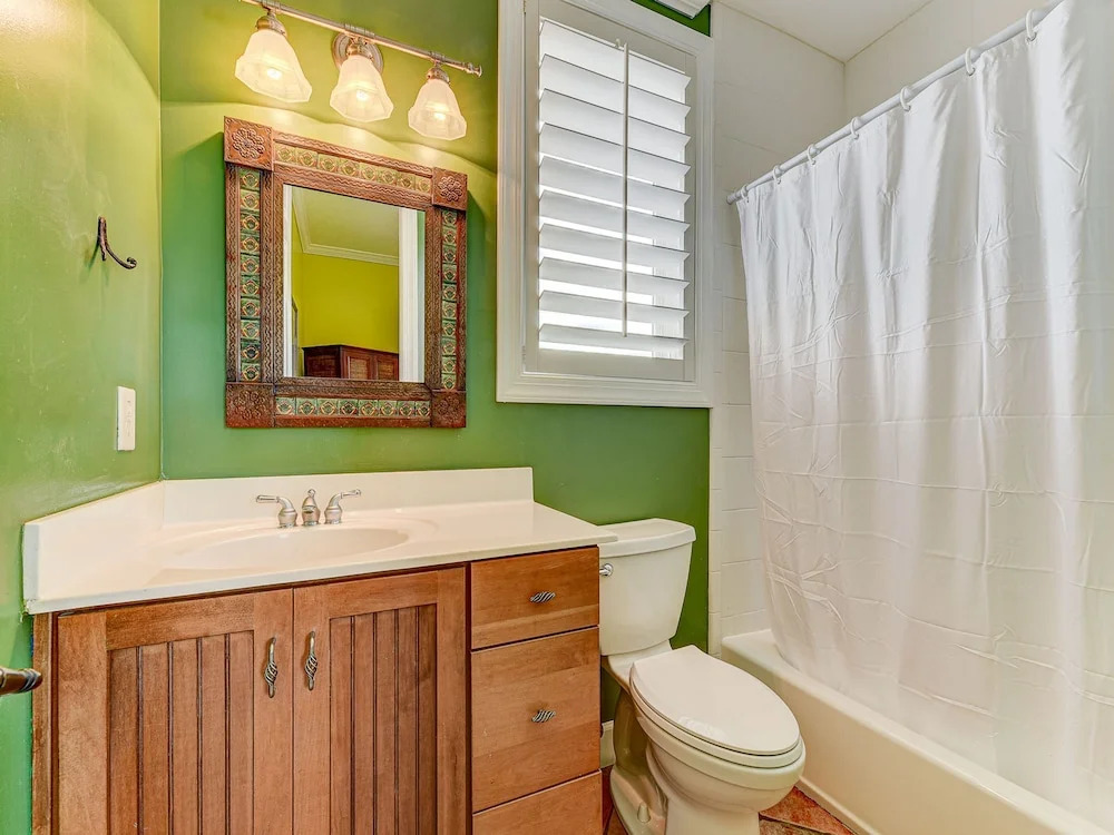 Sun And Surf - Four Bedroom Home