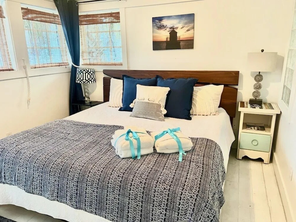 Quaint 2BR/25BA Cottage Nestled Between 30A & Panama City Beach! Sleeps 6