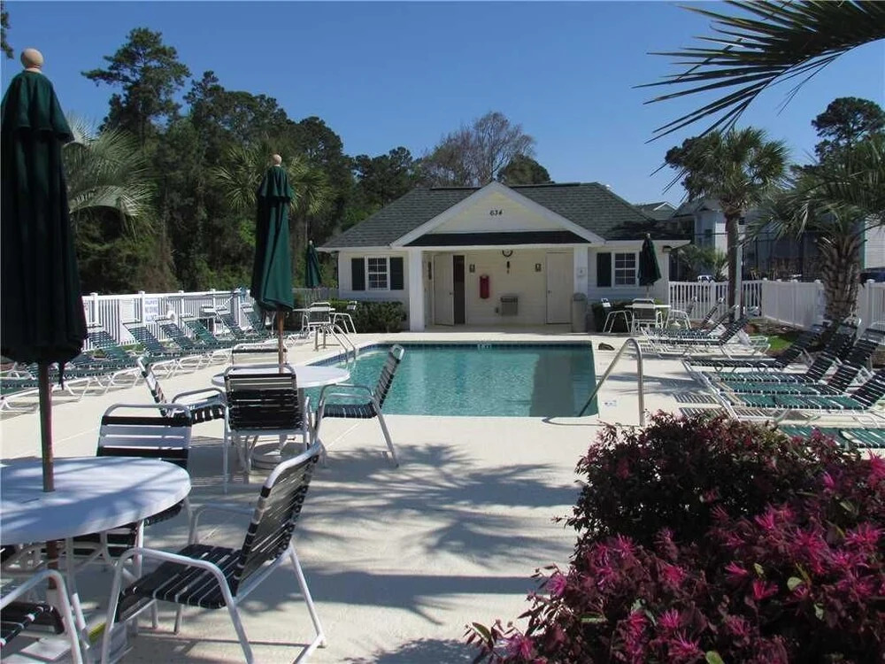 River Oaks 11-F