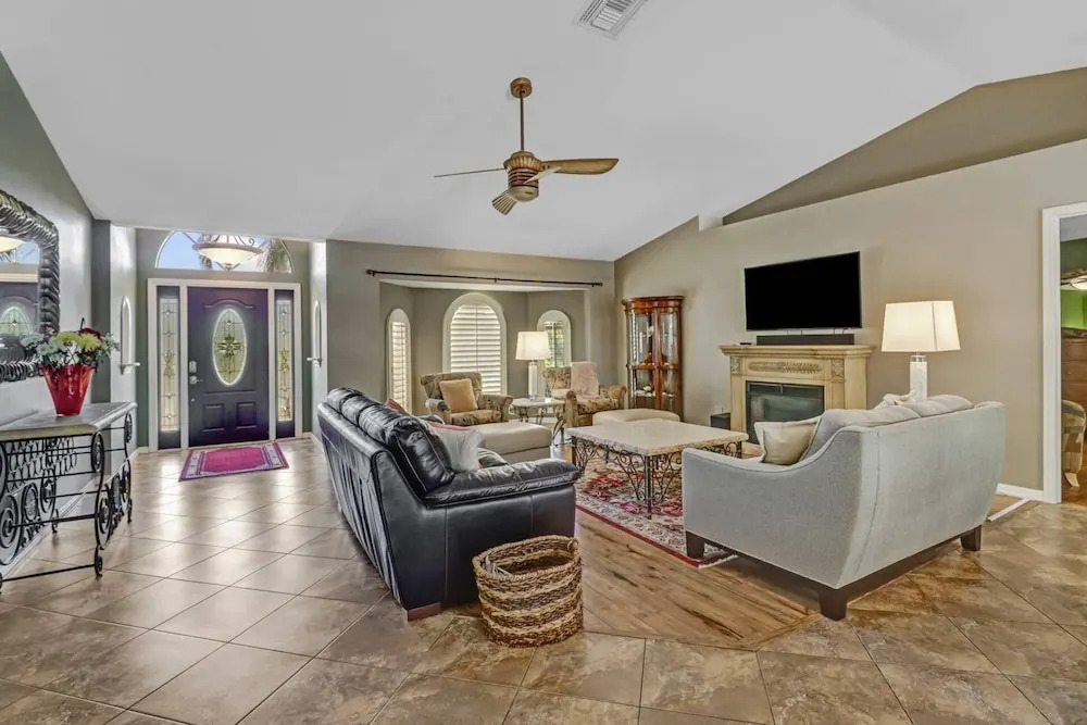 7384 Willems Dr
