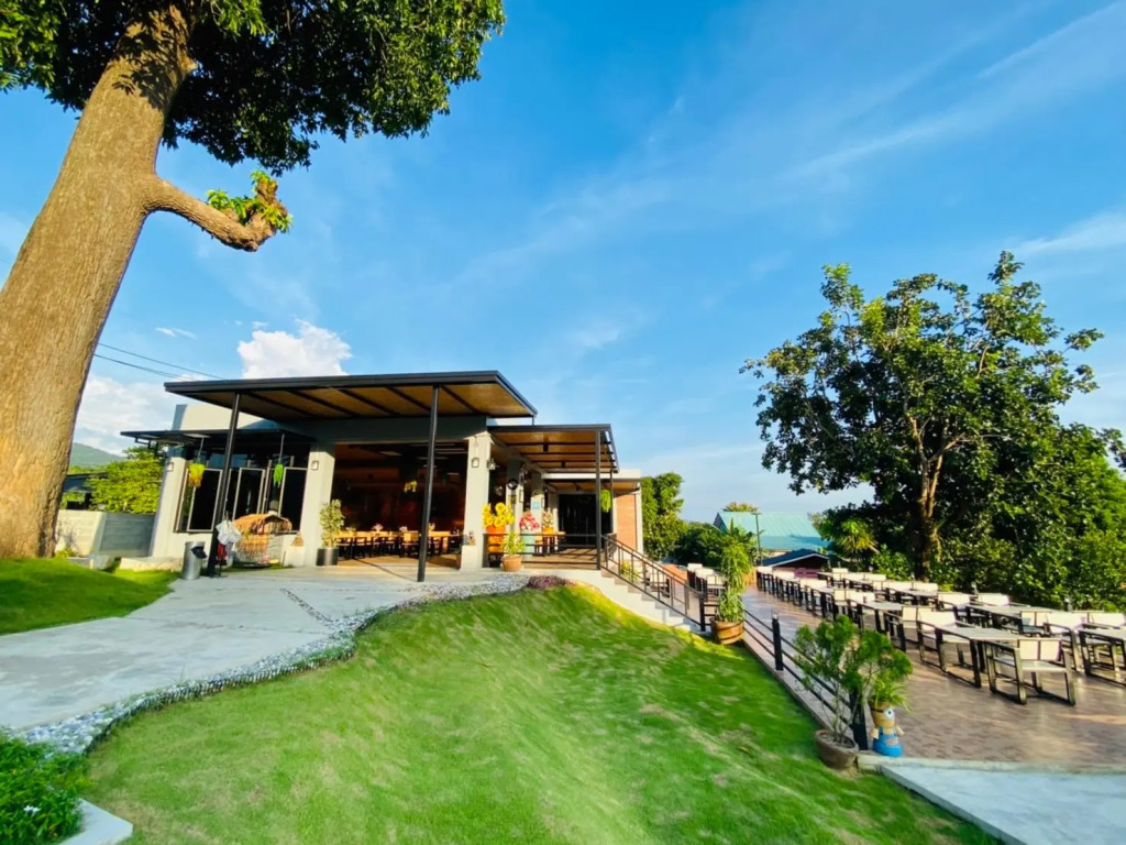 Riverside Hill Resort & Restaurant
