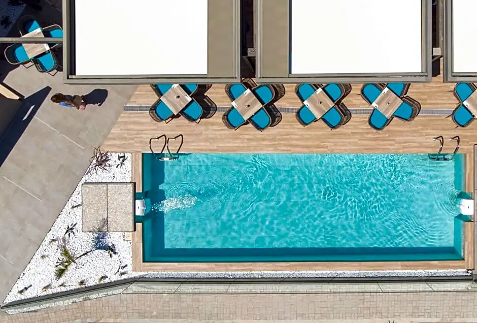 Mare Blue Suites