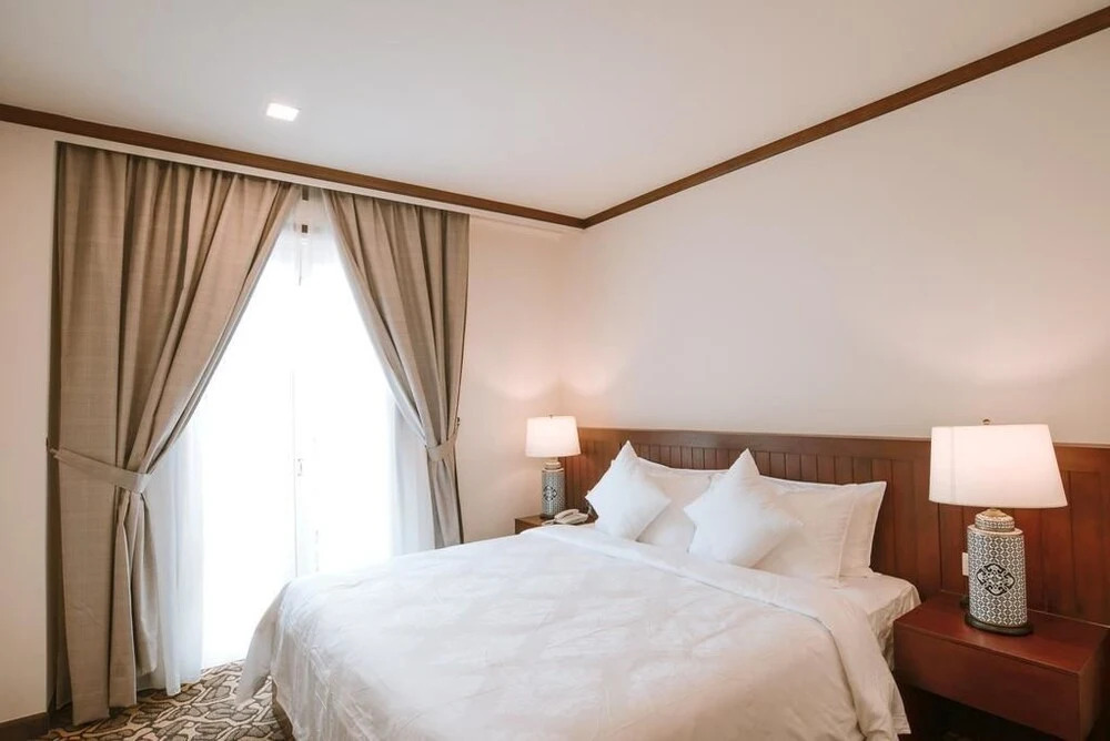 The Platinum Hotel & Suites
