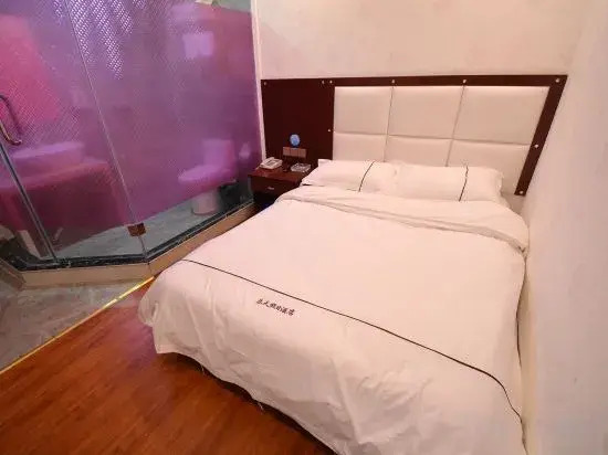 Zhengzhou Yaxin Hotel (Leshang Plaza)