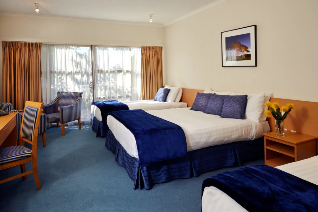 Saxton Lodge