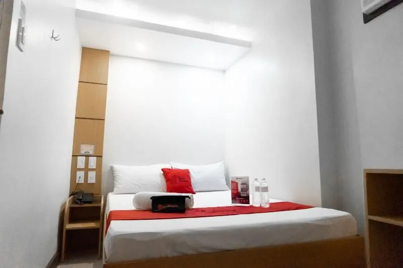 Reddoorz Near Starmall Alabang