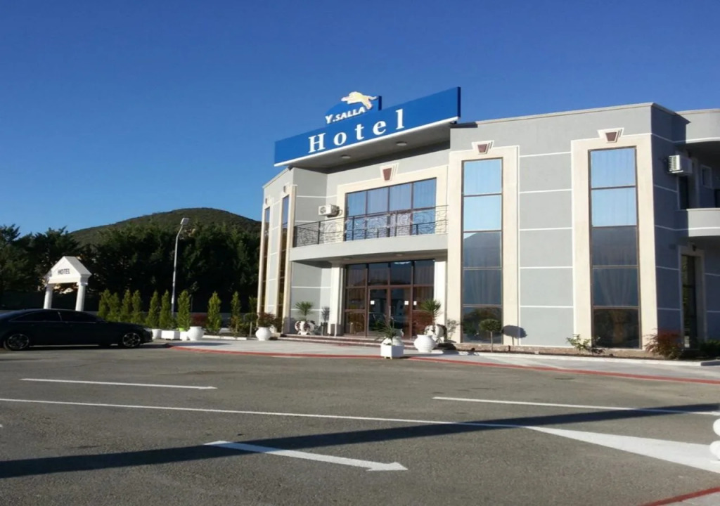 Hotel Y. Salla
