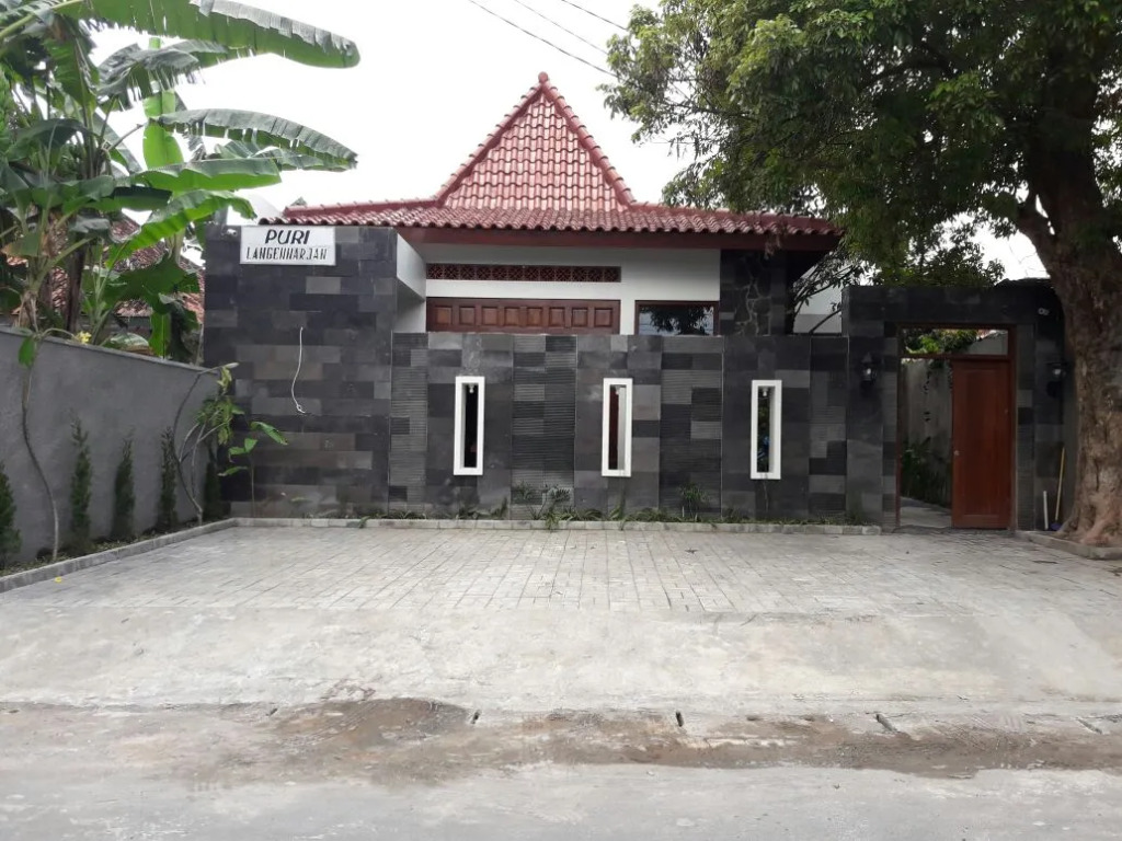Puri Langenarjan Guest House