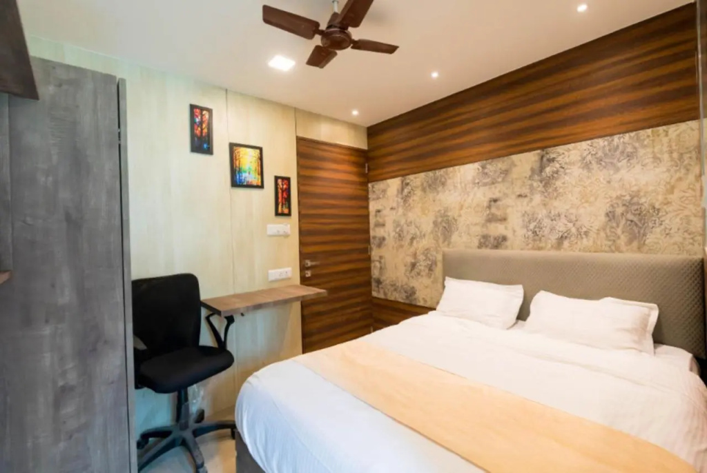 Hotel New Sky Palace Residency - Near International Airport