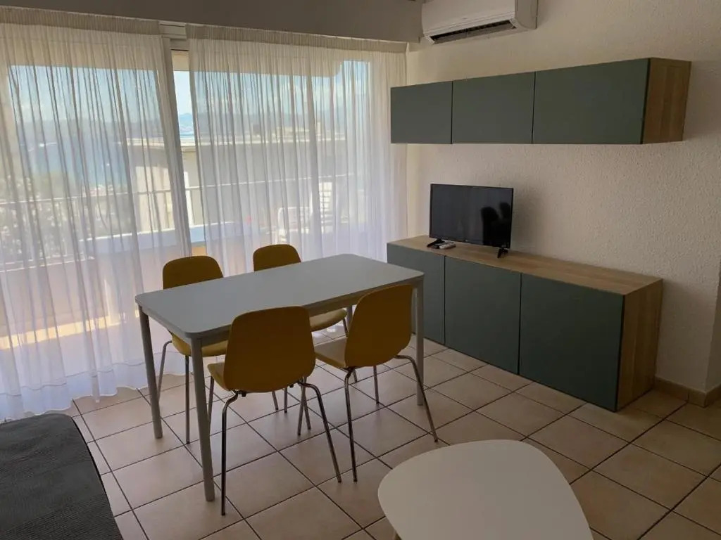Appartement Saint-Raphaël, 1 pièce, 2 personnes - FR-1-466A-24