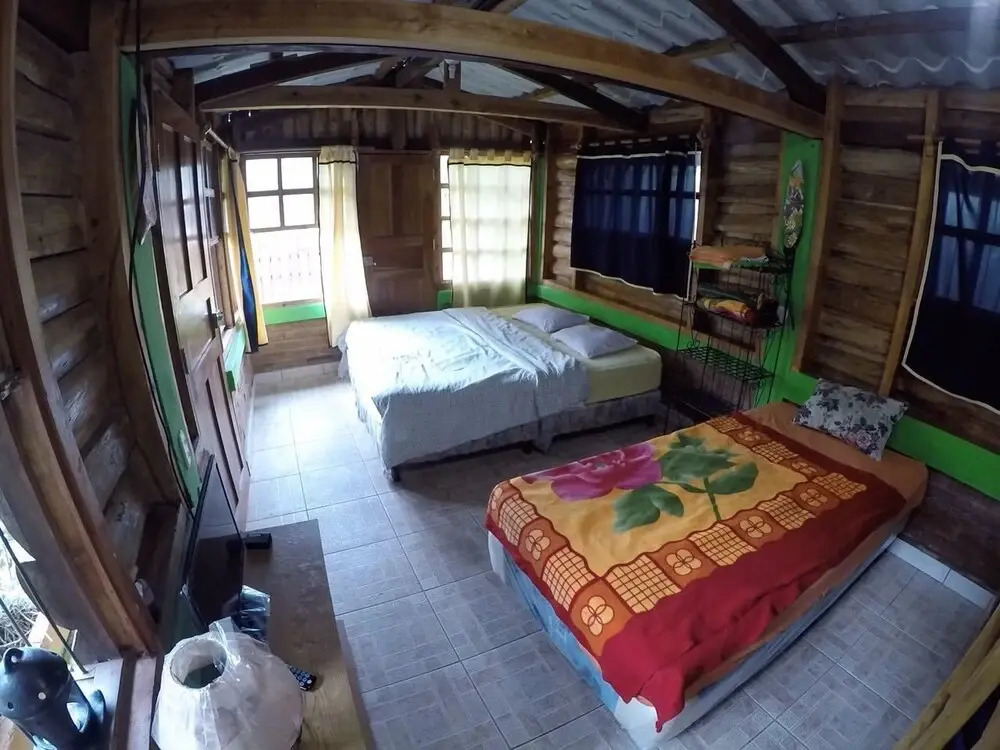 HOSTAL CABAÑAS AVE MARIA