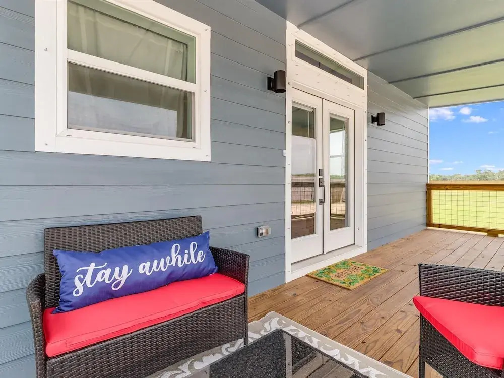 The Blue Flower 2 Bedroom Home