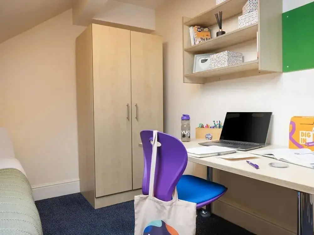 For Student Only - Cable Street 10 Min Walk to Lancaster Station