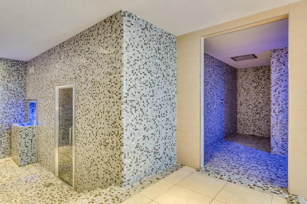 Apartaments Suites Ambassador