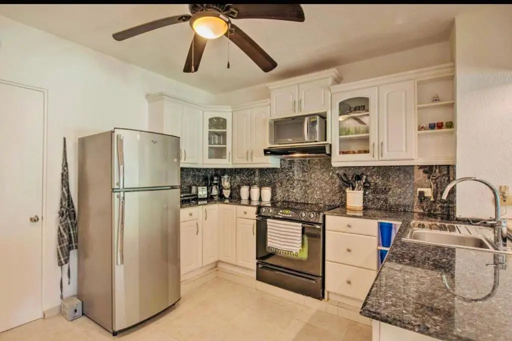 New Year Available 3BR 200Mbps Wifi & Bikes & Beach Access