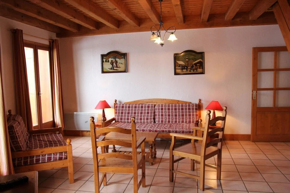 big appartment on 2 levels with 5 bedrooms Apartment 5 agence la cime