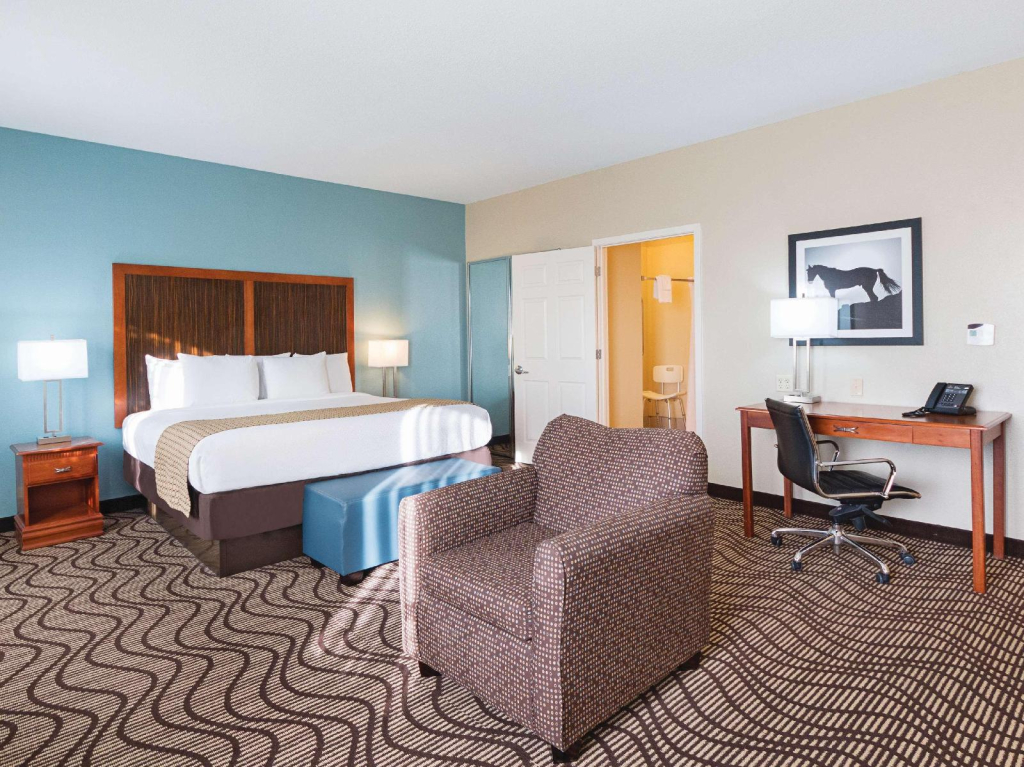 La Quinta Inn & Suites by Wyndham Mathis