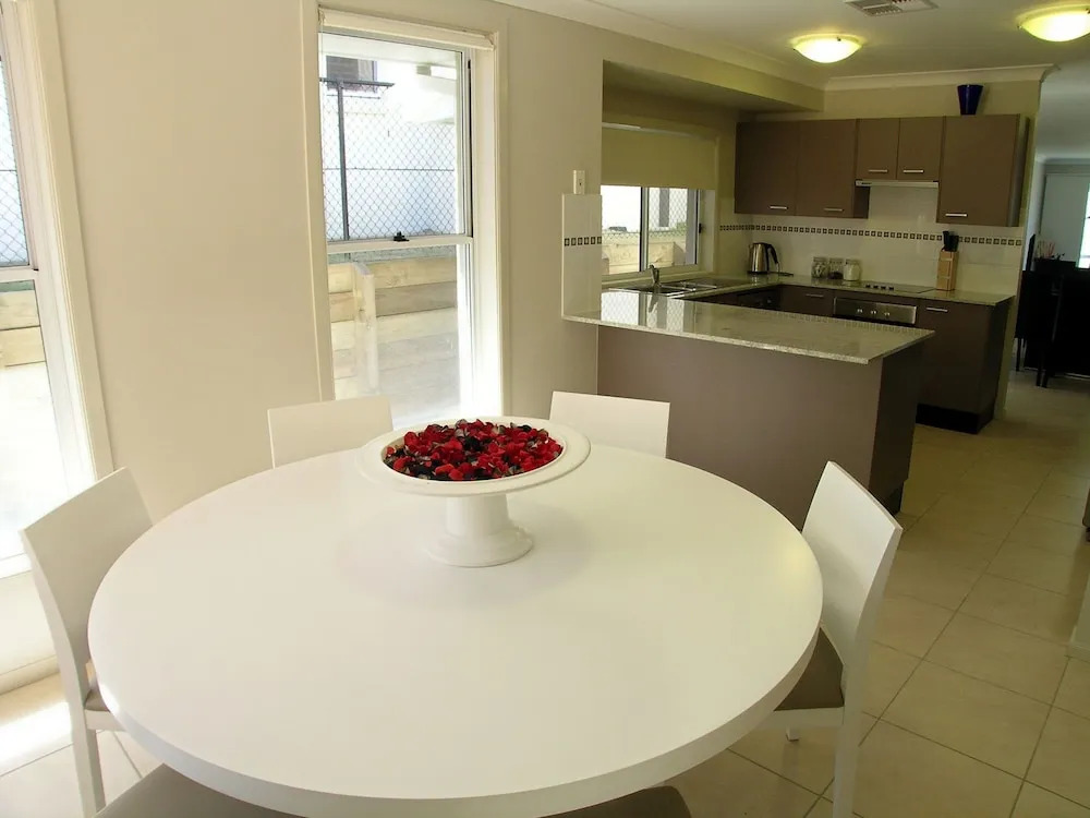Lagoons Estate, 5 Lamandra Crescent,