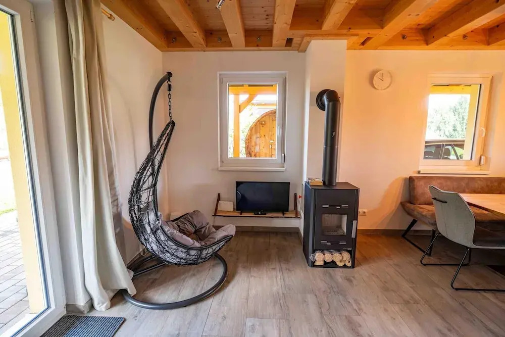 Villa with terrace, sauna near the border triangle