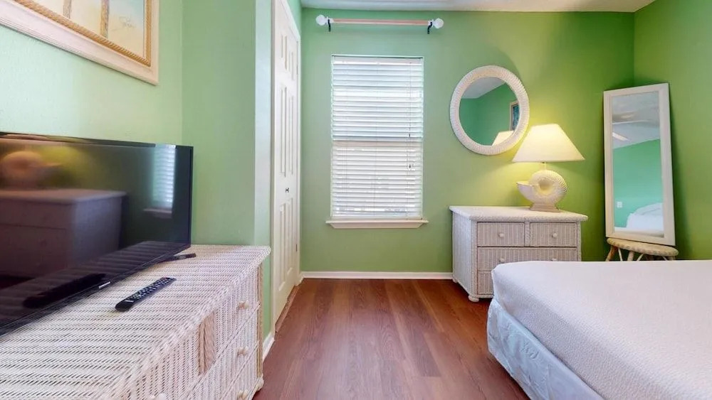 Moonraker 34 by Gold Star Vacation Rentals