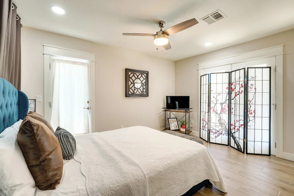 Pool, Hot Tub: Family-friendly Scottsdale Home!