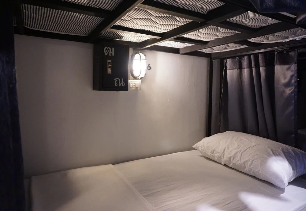 Fundee at Siam Hostel - Adults Only