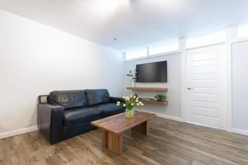 Bondi Breeze Apartment